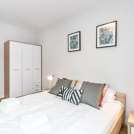 Apartament Rent Like - Apartament Koło Brzegu Iv *